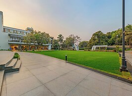 Woodrose Banquets and Hotel