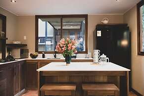 w Tranquil 2BR Riverside Villa in Sacred Valley