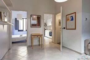 Casine Apartment by Mamo Florence