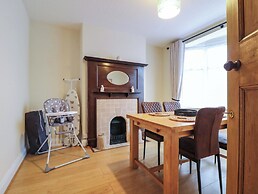 5 Wallace Road