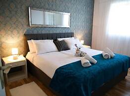 Franov Butique Residence