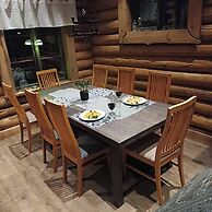 Dalpilen a Great Timber Lodge Middle and Loft Floors