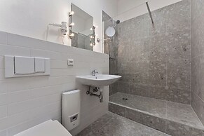 Motz19