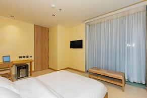 Hotel Iconik
