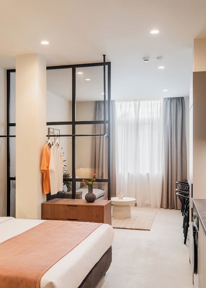 Emper by Zoia Living