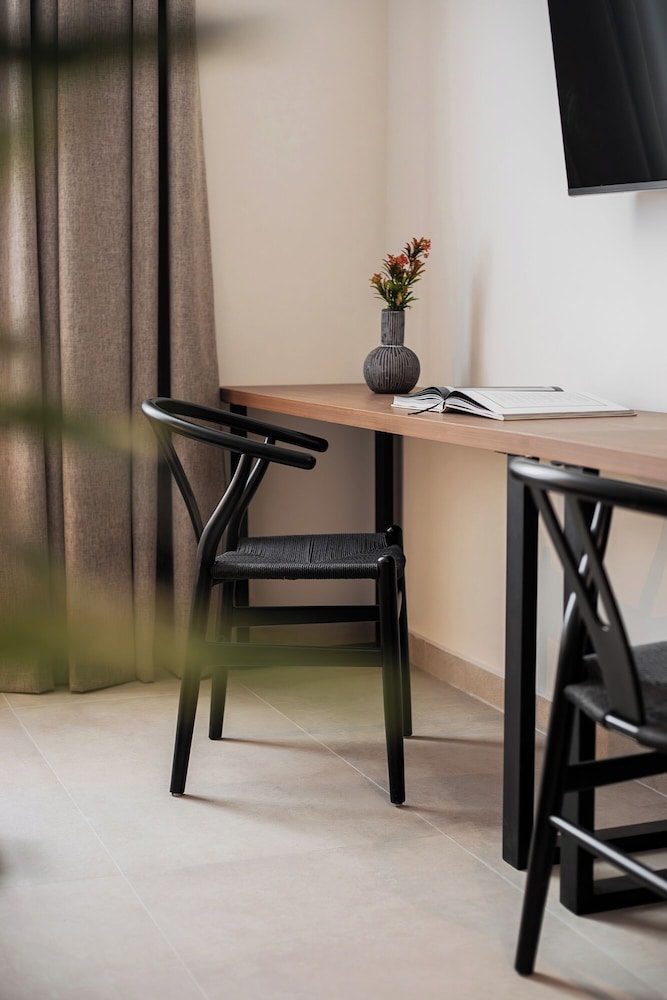 Emper by Zoia Living