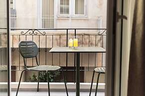 Emper by Zoia Living