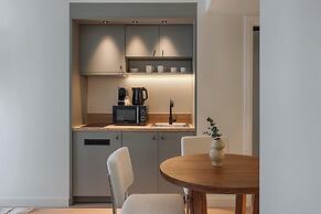 Leon by Zoia Living