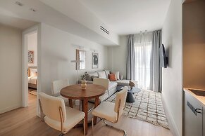 Leon by Zoia Living