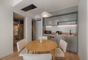 Leon by Zoia Living