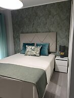 Faro Modern by Homing