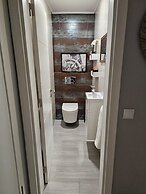 Faro Modern by Homing