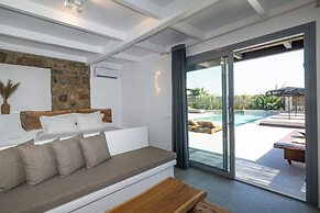 KK Mykonos Village