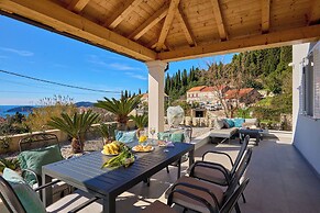 Hedera Estate, House Hedera III