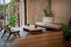 Tropical Studio Pool Gym C6