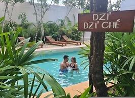 Pool Peaceful Escape Cozy Jungle Studio S12