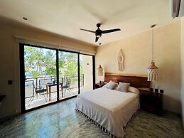 Jungle View Studio S13 Pool Private Balcony