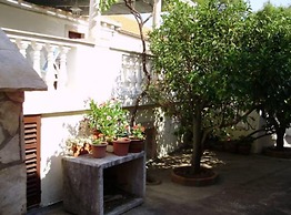 Apartments Kiki Lumbarda