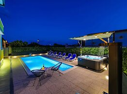 Villa M. Family & Pool