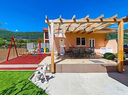 Villa M. Family & Pool