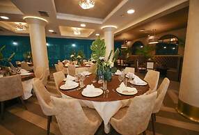 Decenija Hotel & Restaurant