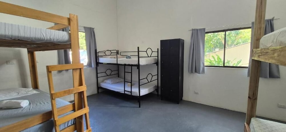 Abacaxi Hostel