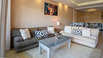 Elegant Apartment with Panoramic View