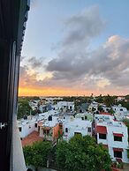 Torre Yaxche Urban Center