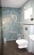 Relax Inn Suites & Rooms