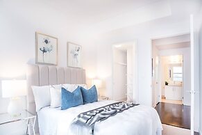 The York Downtown Suites