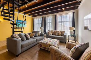 Modern Townhouse With Historic Charm