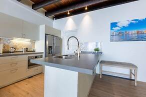 Modern Townhouse With Historic Charm