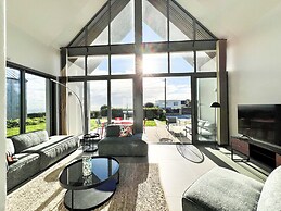 Architect-designed Villa With sea View
