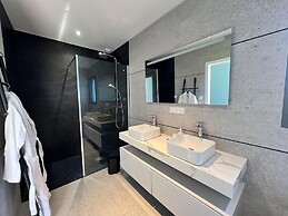 Architect-designed Villa With sea View