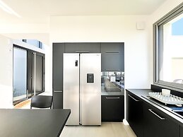 Architect-designed Villa With sea View