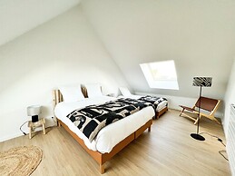 Architect-designed Villa With sea View