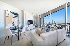 Silkhaus Chic Studio in Difc Pool Gym