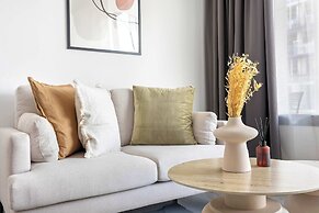 Silkhaus Chic 1bdr in Oasis Tower Masdar City