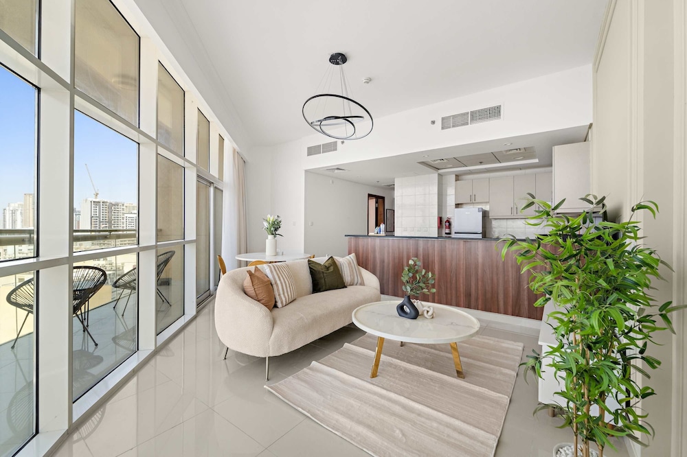 Silkhaus Modern 1bdr Reef Residence in JVC