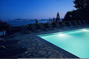 Hotel Barbati - Poolside Gem With Sea Views