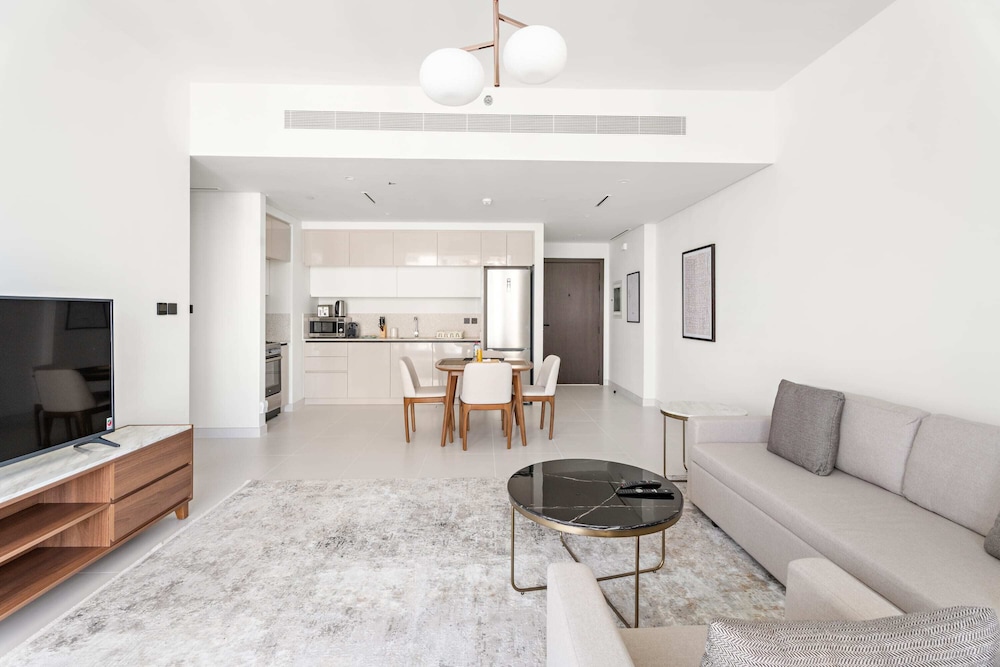 Silkhaus Modern 1bdr Marina Vista Private Beach