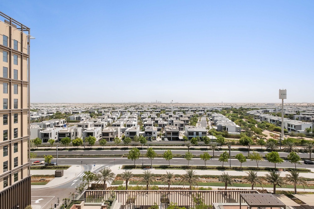 Silkhaus Stylish 2bdr Emaar Tower Near Mall