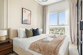 Silkhaus Stylish 2bdr Emaar Tower Near Mall