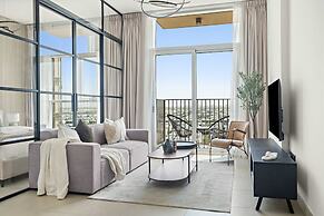 Silkhaus Stylish 2bdr Emaar Tower Near Mall