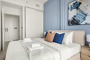 Silkhaus Stylish 2bdr Emaar Tower Near Mall