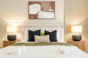Silkhaus Elite 3BR Maid Room at Murjan in JBR