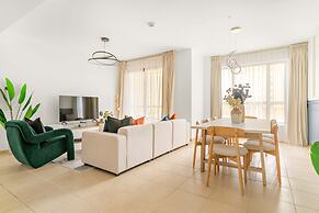 Silkhaus Elite 3BR Maid Room at Murjan in JBR