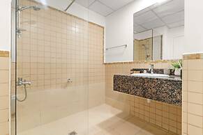 Silkhaus Elite 3BR Maid Room at Murjan in JBR