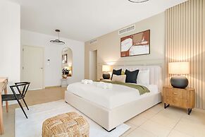 Silkhaus Elite 3BR Maid Room at Murjan in JBR