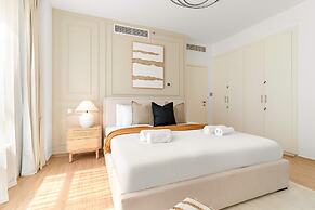 Silkhaus Elite 3BR Maid Room at Murjan in JBR